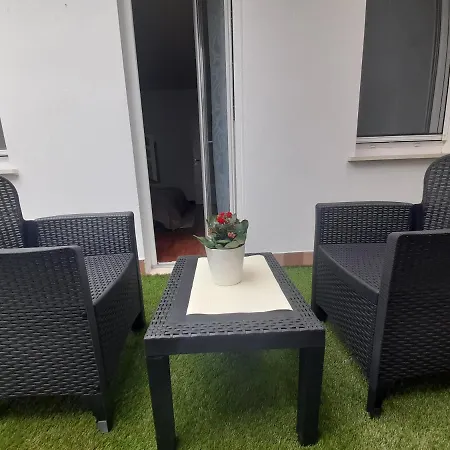 Domus Flavia Apartment *